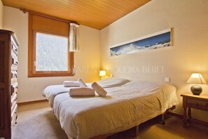 2 quartos, Wi-Fi de cortesia, roupa de cama