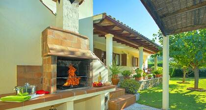 3 bedroom villa, with private pool and BBQ, Puerto Pollensa