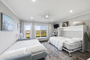 In-room safe, desk, iron/ironing board, free WiFi
