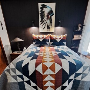 2 bedrooms, iron/ironing board, free WiFi, bed sheets - Comfortable and cozy home in the heart of the village (Angel Fire)