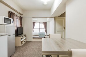 1 Schlafzimmer, Schreibtisch, Bügeleisen/Bügelbrett, kostenloses WLAN