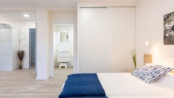 2 slaapkamers, een bureau, geluiddichte muren