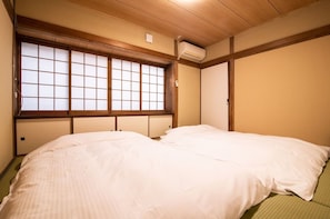 4 Schlafzimmer, Schreibtisch, Bügeleisen/Bügelbrett, kostenloses WLAN