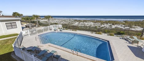 Piscina a l'aire lliure