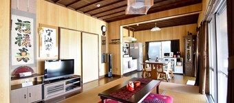 Okinawa vintage house renovated Whole private / Nago Okinawa