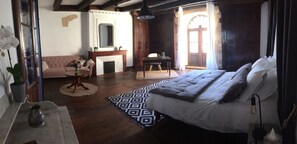 1 chambre, bureau, fer et planche à repasser, Wi-Fi