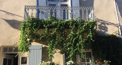 Gßte vue  jardin centre Monpazier Dordogne Périgord