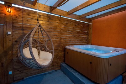 CASA DE MIKEL  Luxurius stay in medieval town