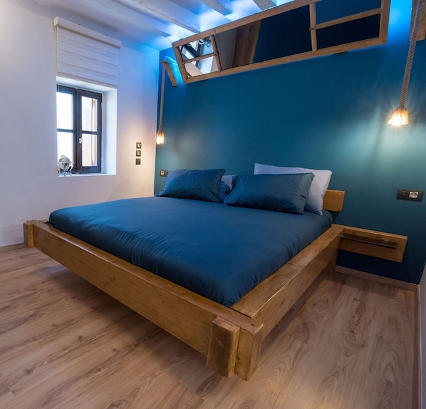 1 bedroom, in-room safe, iron/ironing board, free WiFi