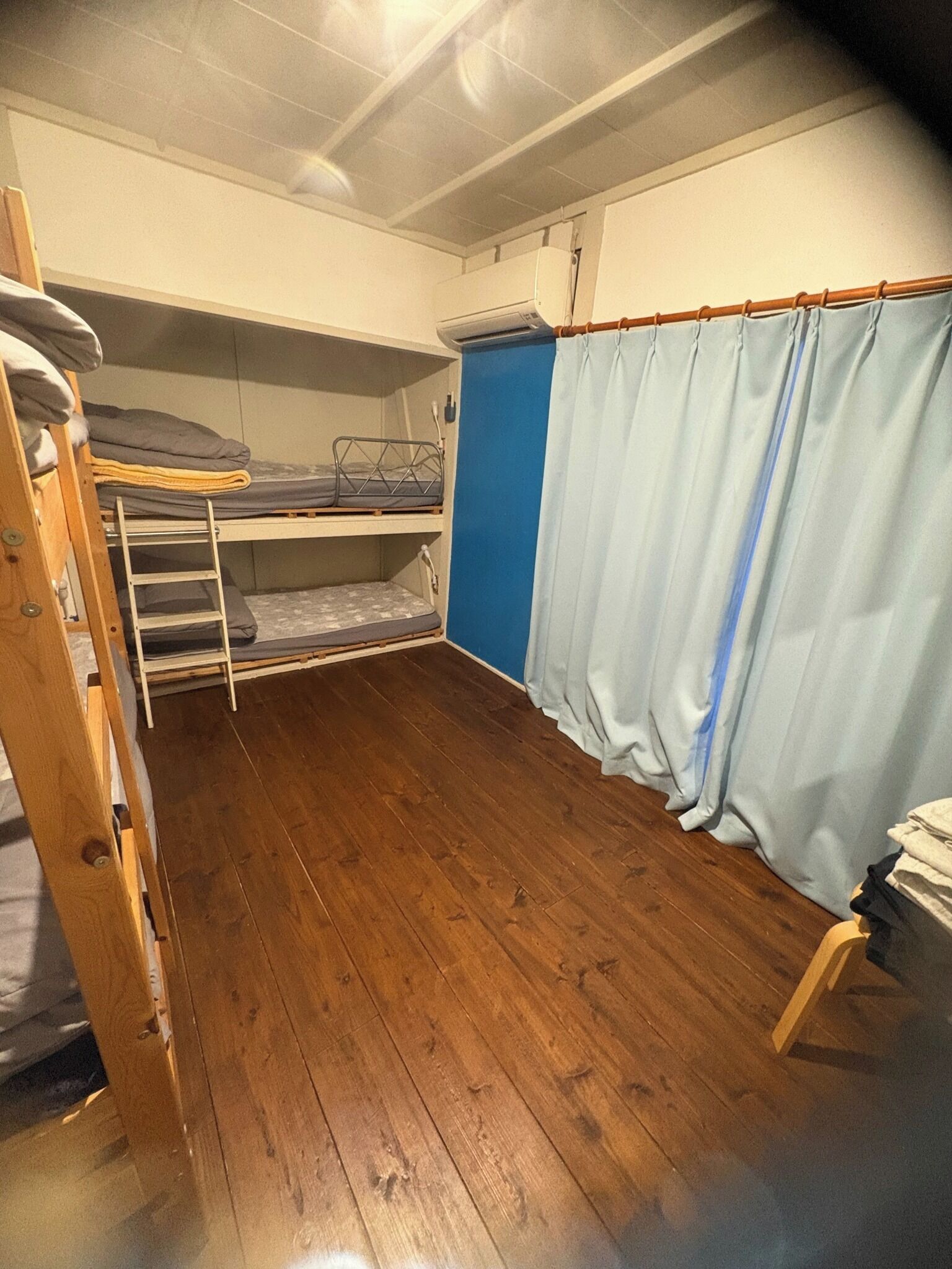 3 bedrooms, desk, free WiFi, bed sheets