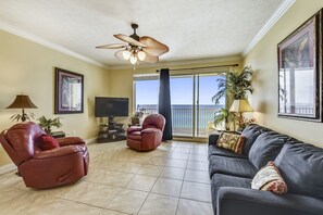 Condo, Multiple Beds, Private Pool | Living room