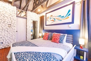 Habitación clásica | Cortinas blackout, wifi gratis y ropa de cama 