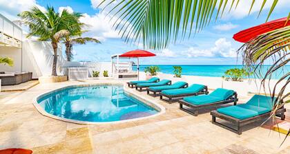 Caprice 7 Ocean Front Villa private Pool