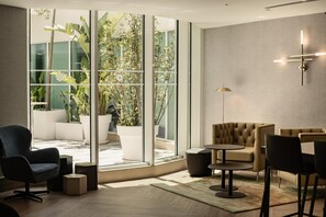 Bar (on property) - Hyatt Regency Malta (St. Julian's)