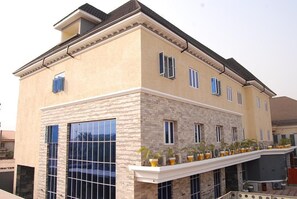 Fachada da propriedade