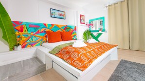 Unclassified image, 5 of 10, button - Studio 7 in Caprice Community (Nassau)