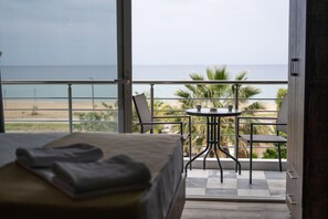 Studio classique, vue sur la mer, face à la mer | Terrasse/patio