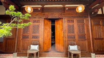 Reception hall