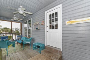 Interior - Tybee Paradise Beach House for Families, Pet Friendly (Tybee Island)