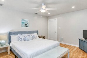3 bedrooms, iron/ironing board, travel crib, free WiFi - Direct Oceanfront Vilano Beach, Luxury Renovated Home, Sunrise Deck, Sleeps 7 (St. Augustine)