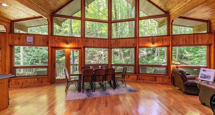 Gait to Paradise - 15 minutes to Boone, hot tub, completely private, creek in back yard
