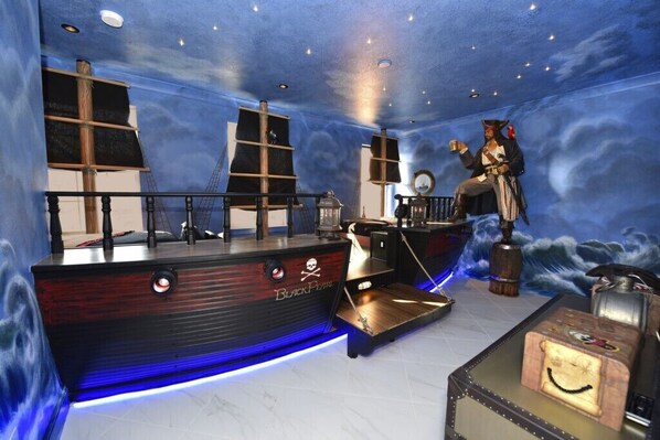 Interior - Treasure Island Getaway! Pirate Fun Resort Near Disney! 350 (Davenport)