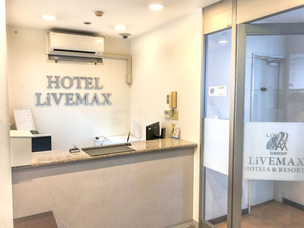 Lobby - Hotel Livemax Naha-matsuyama (Naha)