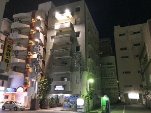 Exterior - Hotel Livemax Naha-matsuyama (Naha)