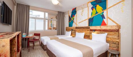 Premium bedding, in-room safe, individually decorated