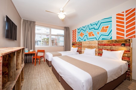 Standard King Room (103) | In-room safe, individually decorated, blackout drapes, free WiFi