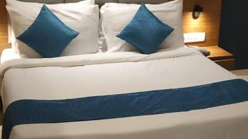 Superior Room | Iron/ironing board, free WiFi