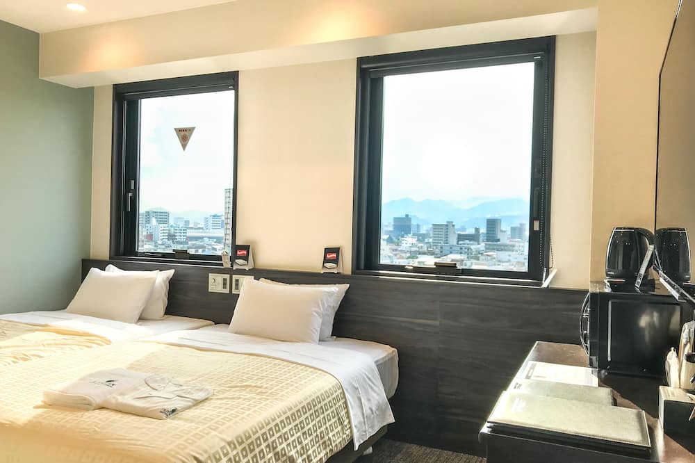 HOTEL LiVEMAX Hiroshima Funairimachi Riverside
