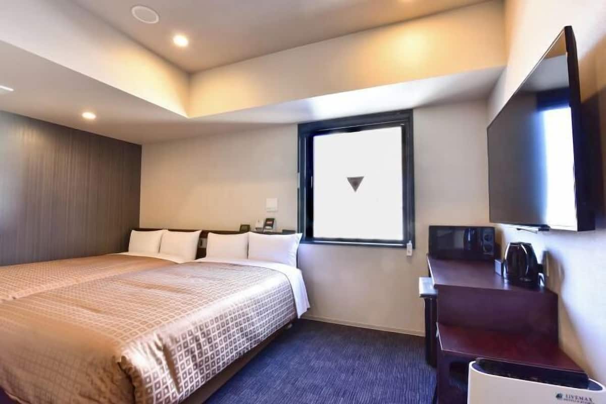 Individually decorated, desk, free WiFi, bed sheets