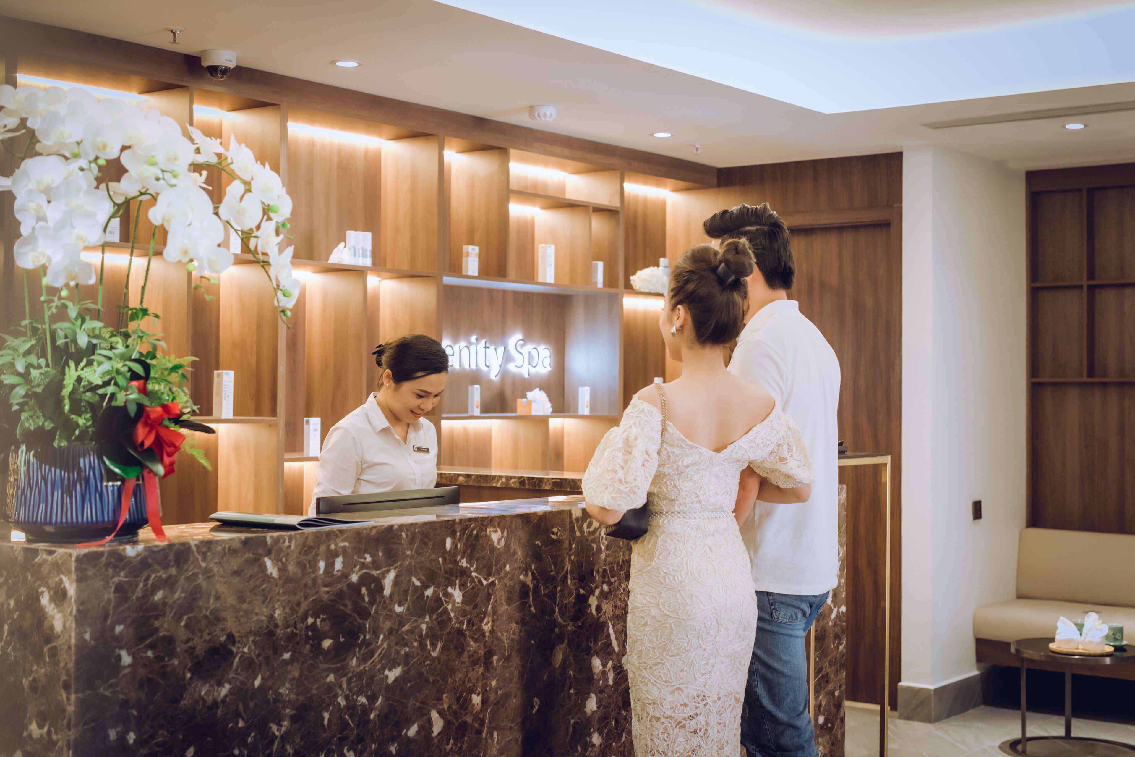 Sauna, steam room, hot stone massages, Swedish massages, Thai massages