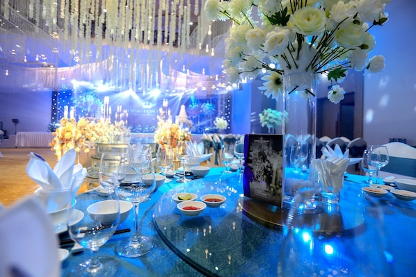 Banquet hall