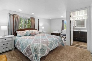 4 chambres, fer et planche à repasser, lit parapluie, Wi-Fi gratuit