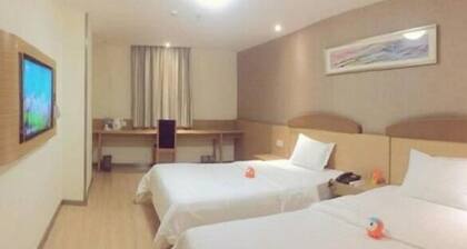 7 Days Inn Chongqing Shapingba High-speed Railway Station