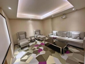 Gambar tidak terklasifikasi, 5 dari 86, tombol