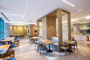 Lobby - Holiday Inn Express Changzhou Xinbei (Changzhou)