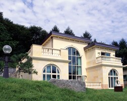 Fachada da propriedade