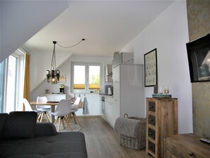 Imagen sin descripción, 3 de 34, botón