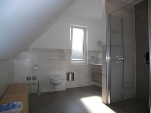 Unclassified image, 2 of 34, button