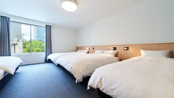 デラックス フォース禁煙 | 高級寝具、デスク、ノートパソコン用作業スペース、遮光カーテン