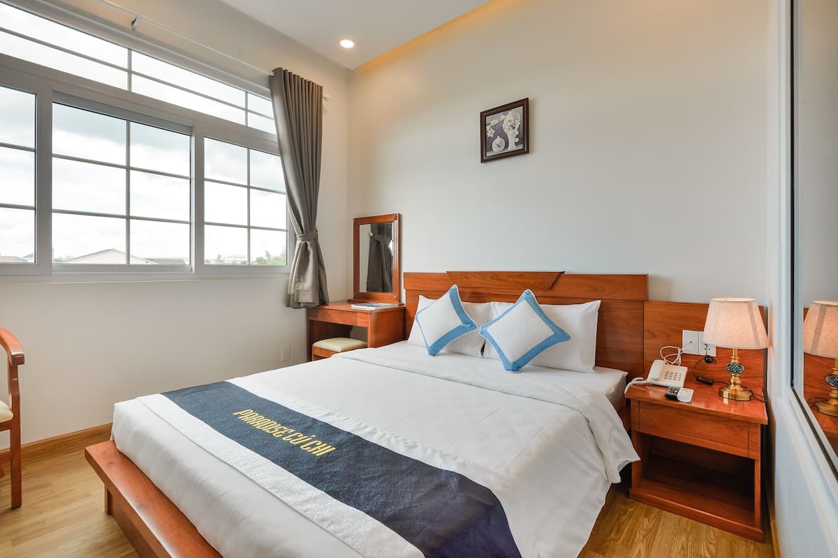 Premium bedding, memory-foam beds, minibar, individually furnished