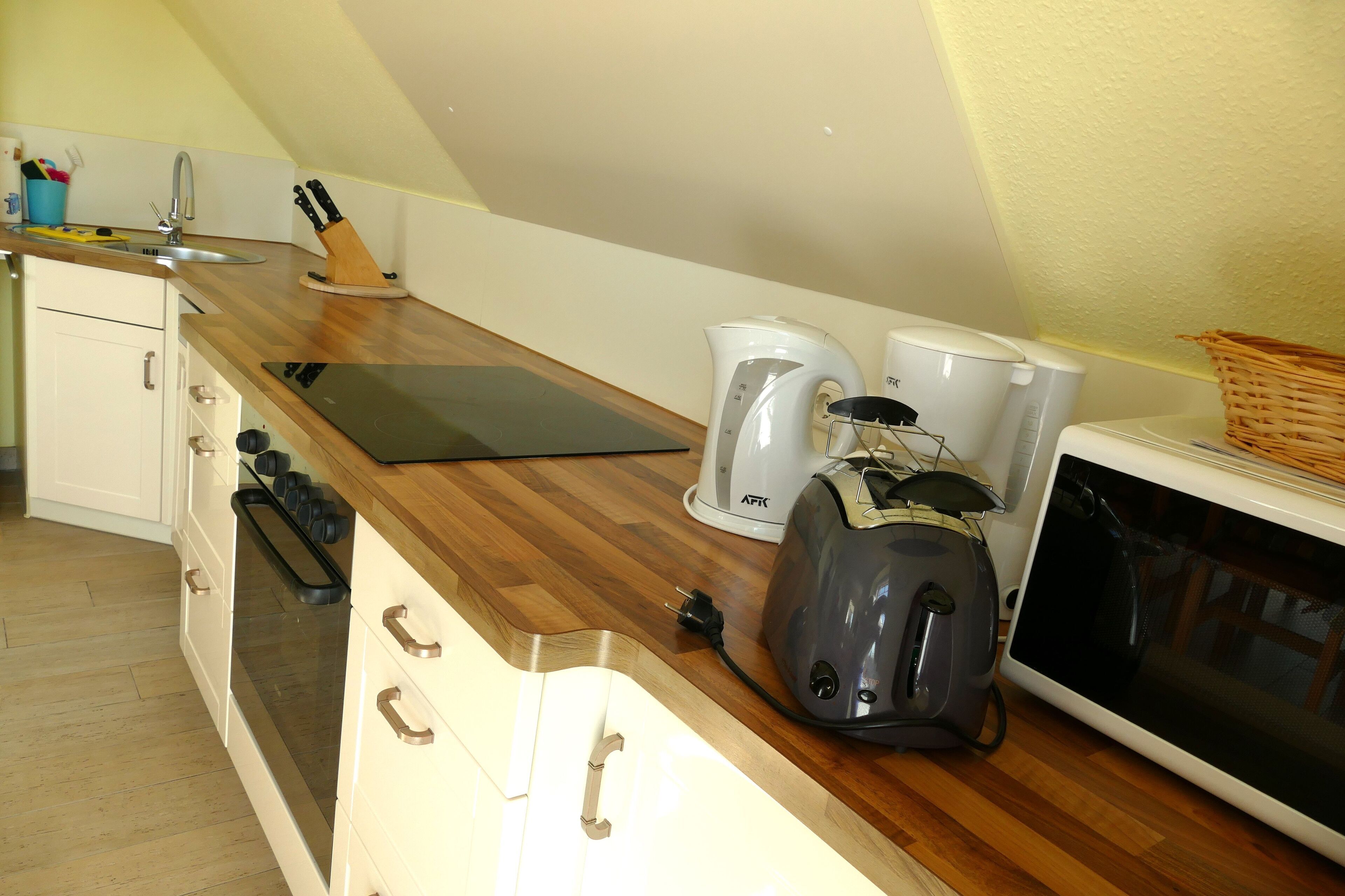 Køleskab, mikrobølgeovn, ovn, opvaskemaskine