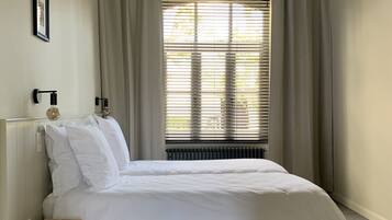 1 slaapkamer, een strijkplank/strijkijzer, gratis wifi, beddengoed