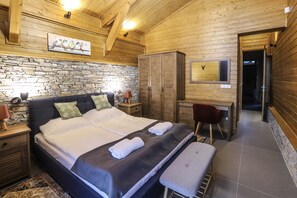 5 quartos, ferros/tábuas de passar roupa, Wi-Fi de cortesia