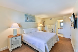 3 bedrooms, iron/ironing board, WiFi, bed sheets - SOUTH Villa 5310 - Three bedroom condo with Bay views (Captiva)
