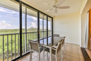 Dining - SOUTH Villa 5310 - Three bedroom condo with Bay views (Captiva)