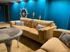 Comfort Apartment | Living area | Flat-screen TV - City Maritim Apartment (Bremerhaven)